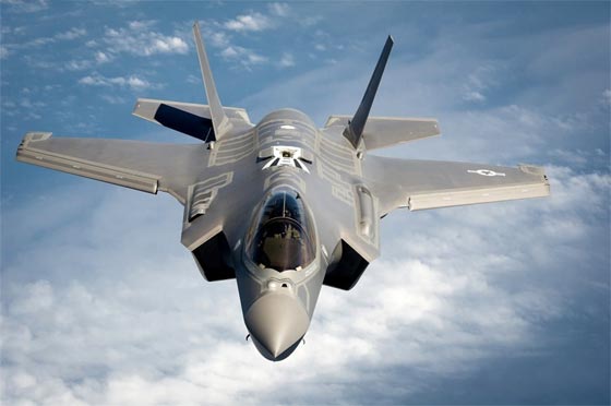 طائرة F-35 الاكثر تطورا مزودة بخوذة طيار ثمنها 400 الف دولار صورة رقم 4