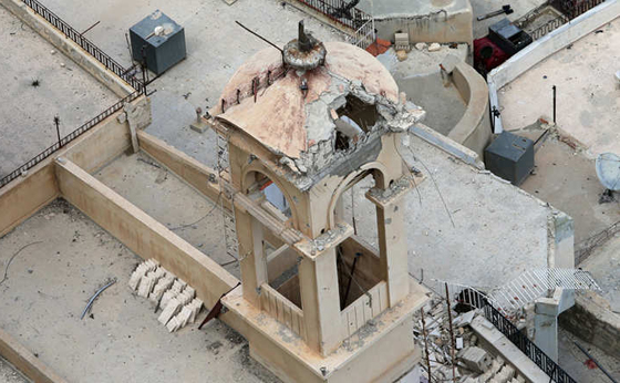 بالصور.. كنائس الشرق الأوسط تبكي في العيد ولا فرح بالفصح المجيد صورة رقم 15