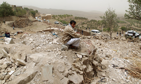 كيف عاش اهالي اليمن أقسى ليالي عاصفة الحزم الظلماء؟ صورة رقم 2