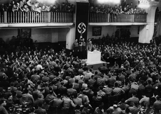 هكذا نجا هتلر من كمين تفجيري زرعه نجار له في قاعة لشرب البيرة صورة رقم 8