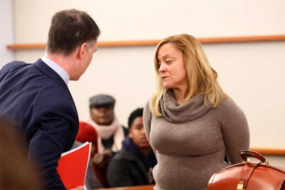 نيوروك: امرأة ترتبط بعشرة ازواج دون ان تعبأ بالطلاق من بعضهم!! صورة رقم 5 نيوروك: امرأة ترتبط بعشرة ازواج دون ان تعبأ بالطلاق من بعضهم!! صورة رقم 5