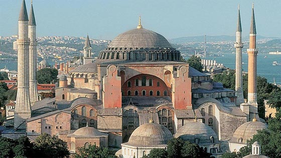 اسطنبول: تلاوة القرآن في ايا صوفيا لاول مرة منذ 85 عاما صورة رقم 1 اسطنبول: تلاوة القرآن في ايا صوفيا لاول مرة منذ 85 عاما صورة رقم 1