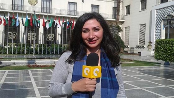 مراسلة شجاعة تحظى بتحية الرئيس وتضطر ناشر صورته للاعتذار لها صورة رقم 5 مراسلة شجاعة تحظى بتحية الرئيس وتضطر ناشر صورته للاعتذار لها صورة رقم 5