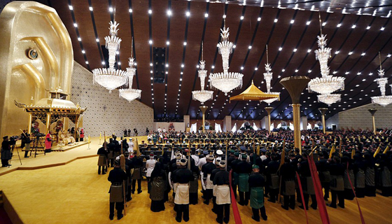 زفاف اسطوري لأصغر ابناء سلطان بروناي في أكبر قصور العالم صورة رقم 8 زفاف اسطوري لأصغر ابناء سلطان بروناي في أكبر قصور العالم صورة رقم 8