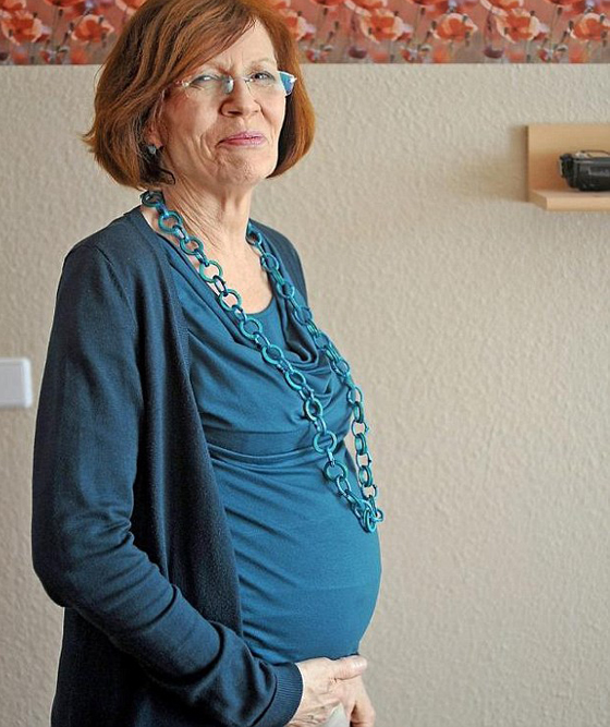 امرأة المانية تجاوزت الـ 65 حامل بأربعة توائم صورة رقم 1 امرأة المانية تجاوزت الـ 65 حامل بأربعة توائم صورة رقم 1