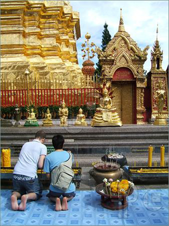 ثلث سكان الكرة الارضية متدينون.. رأسهم في تايلاند وذيلهم في الصين صورة رقم 3 ثلث سكان الكرة الارضية متدينون.. رأسهم في تايلاند وذيلهم في الصين صورة رقم 3