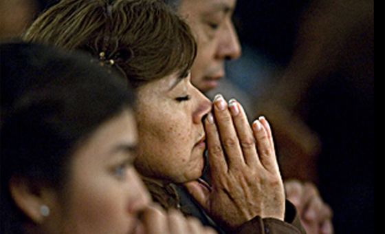 ثلث سكان الكرة الارضية متدينون.. رأسهم في تايلاند وذيلهم في الصين صورة رقم 1 ثلث سكان الكرة الارضية متدينون.. رأسهم في تايلاند وذيلهم في الصين صورة رقم 1