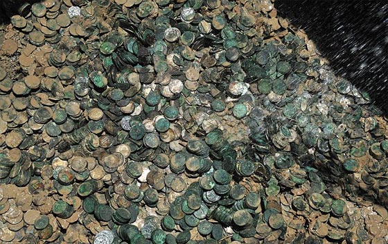 بعد 70 عاما.. انجلترا تحصل على شحنتها المكونة من اطنان الفضة صورة رقم 4