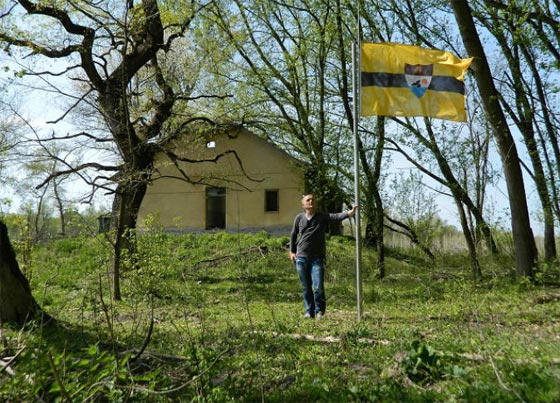 سياسي تشيكي يقيم دولة له على ارض غير مأهولة صورة رقم 1