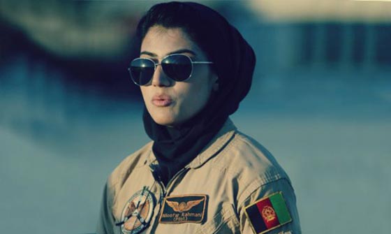 بالصور.. كابتن رحماني الأفغانية أجمل قائدة طائرة في العالم صورة رقم 4 بالصور.. كابتن رحماني الأفغانية أجمل قائدة طائرة في العالم صورة رقم 4