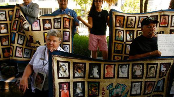 رجال الدين تحرشوا بالاطفال والكنيسة تعوّضهم بـ120 مليون دولار صورة رقم 2