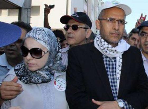 فيديو وزير مغربي يتصدى للجميع ويتوجه رفقة زوجته لتخطب له وزيرة مطلقة صورة رقم 5 فيديو وزير مغربي يتصدى للجميع ويتوجه رفقة زوجته لتخطب له وزيرة مطلقة صورة رقم 5