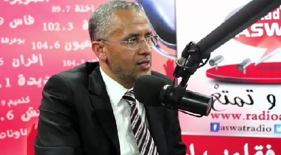 فيديو وزير مغربي يتصدى للجميع ويتوجه رفقة زوجته لتخطب له وزيرة مطلقة صورة رقم 6 فيديو وزير مغربي يتصدى للجميع ويتوجه رفقة زوجته لتخطب له وزيرة مطلقة صورة رقم 6