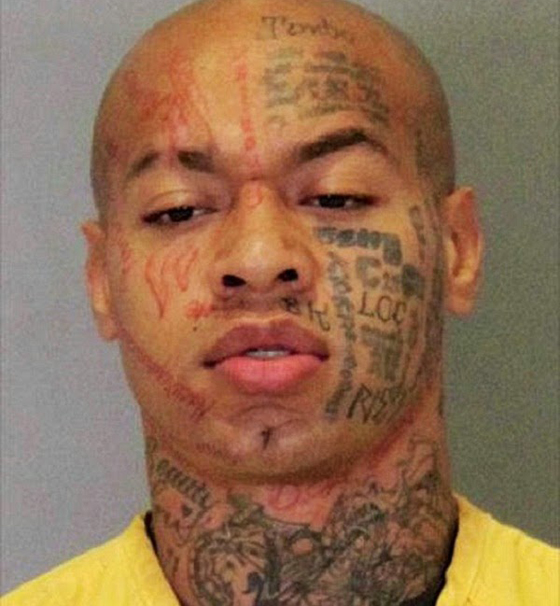 شاهد كيف حاول مجرم متورط بقتل 4 اشخاص التهرب من الاعدام صورة رقم 1 شاهد كيف حاول مجرم متورط بقتل 4 اشخاص التهرب من الاعدام صورة رقم 1