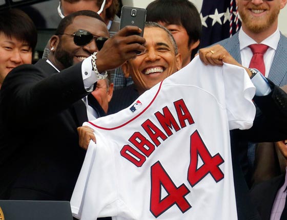 بالصور.. زعماء وسياسيون في عين عدسة السيلفي صورة رقم 6 بالصور.. زعماء وسياسيون في عين عدسة السيلفي صورة رقم 6