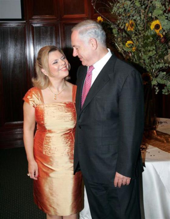 شبح الفساد قد يؤدي بنتنياهو وسارة وزمرتهما للاستجواب صورة رقم 3 شبح الفساد قد يؤدي بنتنياهو وسارة وزمرتهما للاستجواب صورة رقم 3