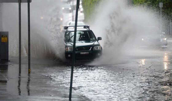 باالفيديو.. شاهد كيف شوشت الفيضانات الحياة في استراليا صورة رقم 5 باالفيديو.. شاهد كيف شوشت الفيضانات الحياة في استراليا صورة رقم 5