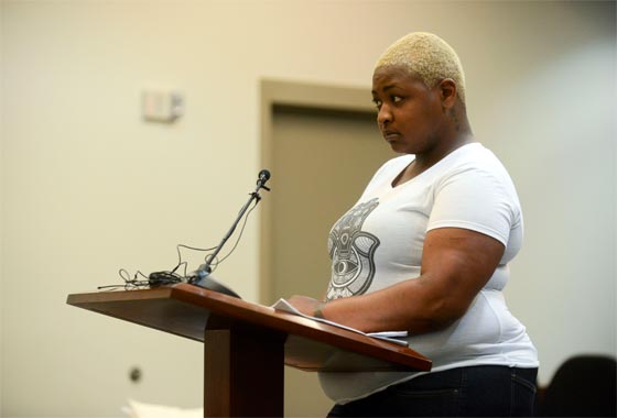 وصلها البرغر بدون لحم خنزير مرتين فأطلقت النار على المطعم صورة رقم 1