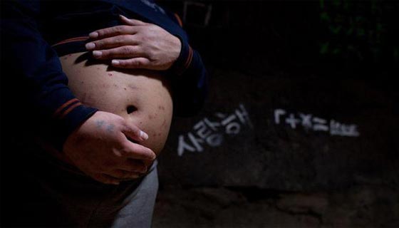 باراغواي.. حمل طفلة بعد اغتصاب زوج امها لها.. يقيم البلاد ولا يقعدها صورة رقم 1