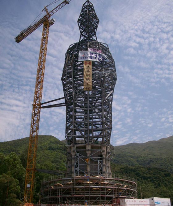 اله الرحمة يحمي رهبانه البوذيين بغرف مضادة للرصاص صورة رقم 17