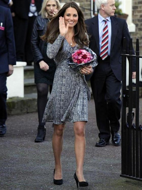  نقل كيت ميدلتون زوجة الامير ويليام الى المستشفى في انتظار ولادة ولي العهد الجديد صورة رقم 3