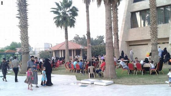 بالصور.. داعش يعيد افتتاح فندق نينوى الدولي تحت مسمى الوارثين صورة رقم 2 بالصور.. داعش يعيد افتتاح فندق نينوى الدولي تحت مسمى الوارثين صورة رقم 2