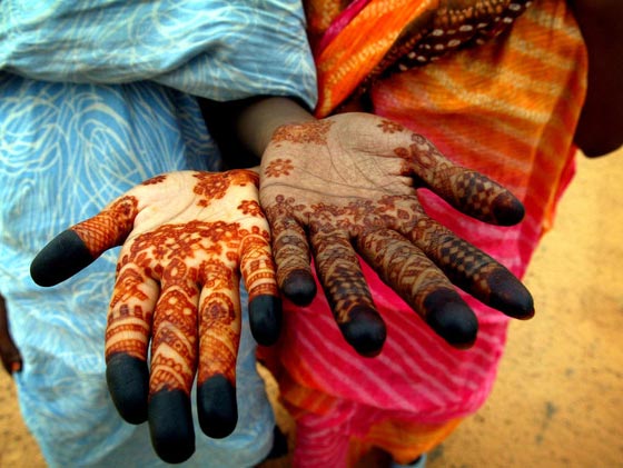 الغيرة تعمل عملها في حياة امرأة.. تتزوج 55 مرة والحبل على الجرار صورة رقم 1 الغيرة تعمل عملها في حياة امرأة.. تتزوج 55 مرة والحبل على الجرار صورة رقم 1