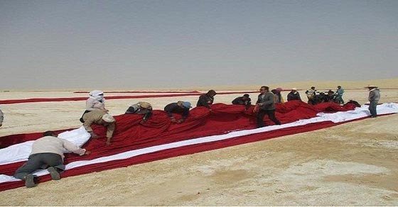 تونيس تقتحم موسوعة غنيس الشهيرة باكبر علم في العالم صورة رقم 3