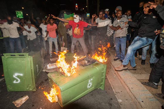 بعد الصدامات العنيفة.. رئيس الكنيست الاسرائيلي يحذر من حرب اهلية صورة رقم 12 بعد الصدامات العنيفة.. رئيس الكنيست الاسرائيلي يحذر من حرب اهلية صورة رقم 12