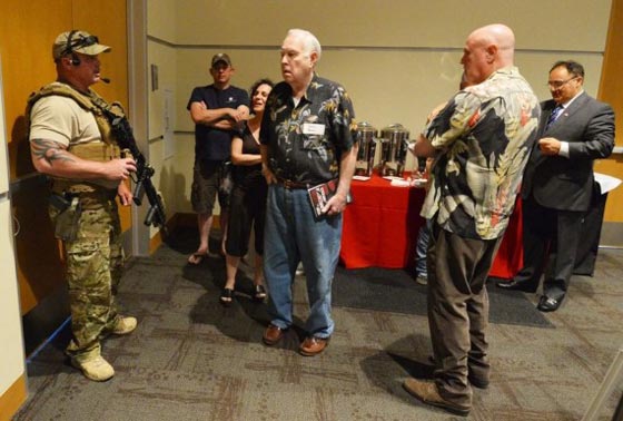 داعش يتبنى الهجوم على المعرض المسيء للنبي في تكساس صورة رقم 13 داعش يتبنى الهجوم على المعرض المسيء للنبي في تكساس صورة رقم 13