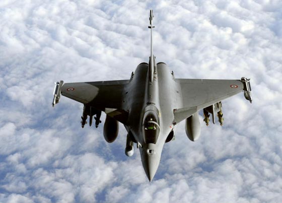 بالفيديو.. طائرة رافال الفرنسية مقاتلة وقاذفة وتدافع عن طيارها صورة رقم 8 بالفيديو.. طائرة رافال الفرنسية مقاتلة وقاذفة وتدافع عن طيارها صورة رقم 8