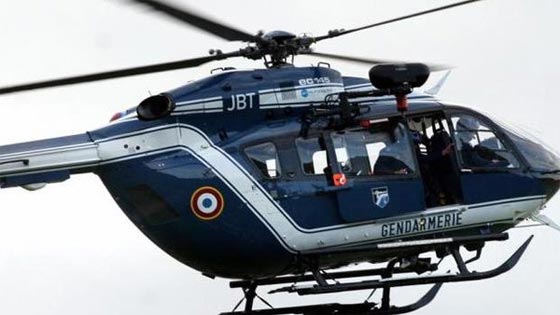 طوف وشوف.. مروحية فرنسية تطارد سيارات خالفت قوانين السير صورة رقم 1