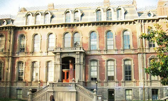 صور اشهر الجامعات العالمية التي خرّجت مليارديرات وأثرى اثرياء العالم صورة رقم 8 صور اشهر الجامعات العالمية التي خرّجت مليارديرات وأثرى اثرياء العالم صورة رقم 8