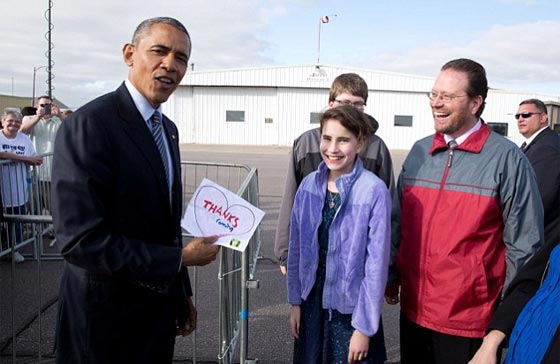 طفلة مغرمة تضطر زعيم اكبر دولة في العالم لزيارتها صورة رقم 4