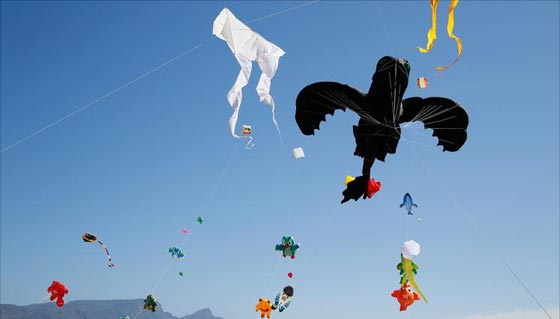 لبناني يفوز بالمرتبة الاولى في مسابقة الطائرات الورقية بالنمسا صورة رقم 2 لبناني يفوز بالمرتبة الاولى في مسابقة الطائرات الورقية بالنمسا صورة رقم 2