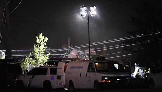  فيلادلفيا: 55 قتيلا وجريحا في حادث انحراف قطار عن مساره صورة رقم 2