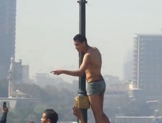 اشهر 5 حوادث خلع فيها المصريون ملابسهم على سبيل التهديد صورة رقم 3 اشهر 5 حوادث خلع فيها المصريون ملابسهم على سبيل التهديد صورة رقم 3