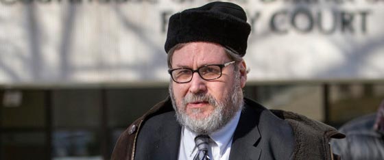 السجن 6 سنوات لحاخام بارز صوّر النساء عاريات اثناء الاستحمام صورة رقم 4 السجن 6 سنوات لحاخام بارز صوّر النساء عاريات اثناء الاستحمام صورة رقم 4