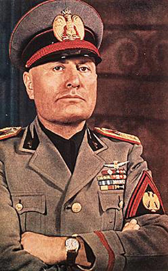 حبال المشانق تطارد الرؤساء.. رابعهم مرسي وثالثهم حاكم افريقي- قراءة في دفتر حزين صورة رقم 10 حبال المشانق تطارد الرؤساء.. رابعهم مرسي وثالثهم حاكم افريقي- قراءة في دفتر حزين صورة رقم 10