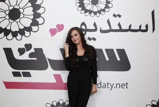 اجمل مسلمة بريطانية تتحدث عن تجربتها المثيرة في اعتناقها لدين محمد صورة رقم 8 اجمل مسلمة بريطانية تتحدث عن تجربتها المثيرة في اعتناقها لدين محمد صورة رقم 8