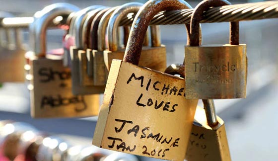 استراليا تحطم قلوب الاحبة مرة أخرى بازالة أقفال الحب من جسر ساوث غيت صورة رقم 4