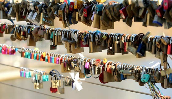 استراليا تحطم قلوب الاحبة مرة أخرى بازالة أقفال الحب من جسر ساوث غيت صورة رقم 9