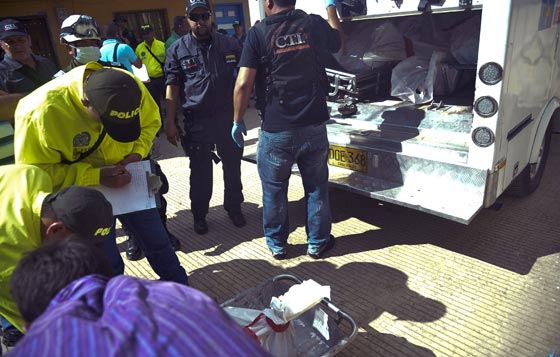 انهيار أرضي يزيل قرية كولومبية من الخارطة ويقتل العشرات صورة رقم 3