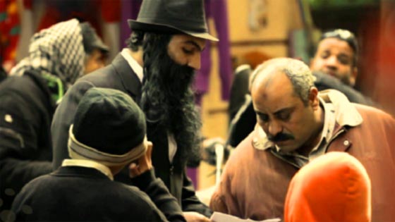 بالفيديو.. ماذا يفعل يهودي متدين في وسط القاهرة وكيف تم التعامل معه؟ صورة رقم 3