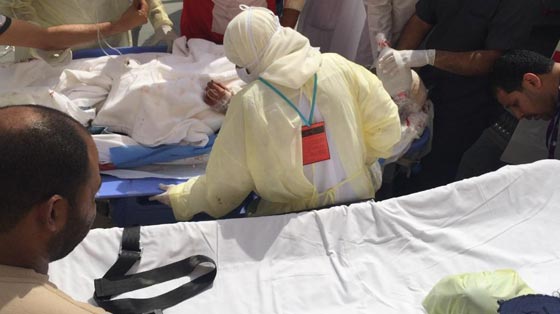 21 قتيلا في تفجير انتحاري داخل مسجد بالسعودية وداعش يتبنى العملية صورة رقم 15