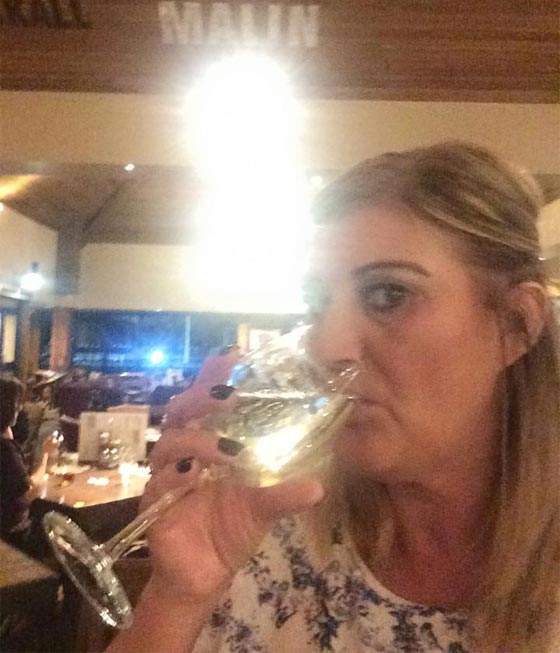 الداخلية المصرية تحقق في صور فاحشة لضباط أمن مع سائحة.. شاهد صورة رقم 15 الداخلية المصرية تحقق في صور فاحشة لضباط أمن مع سائحة.. شاهد صورة رقم 15