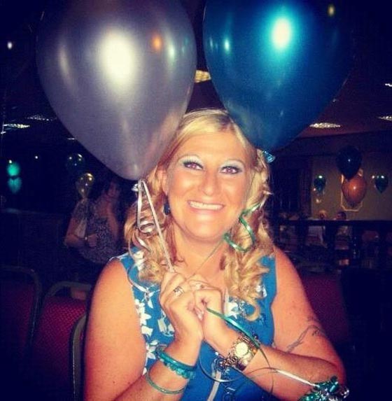 الداخلية المصرية تحقق في صور فاحشة لضباط أمن مع سائحة.. شاهد صورة رقم 8 الداخلية المصرية تحقق في صور فاحشة لضباط أمن مع سائحة.. شاهد صورة رقم 8