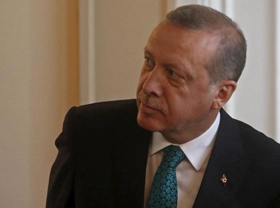 اردوغان يهوج ويموج لنقد صحفي امريكي وينتقم منه على طريقته الخاصة!! صورة رقم 3