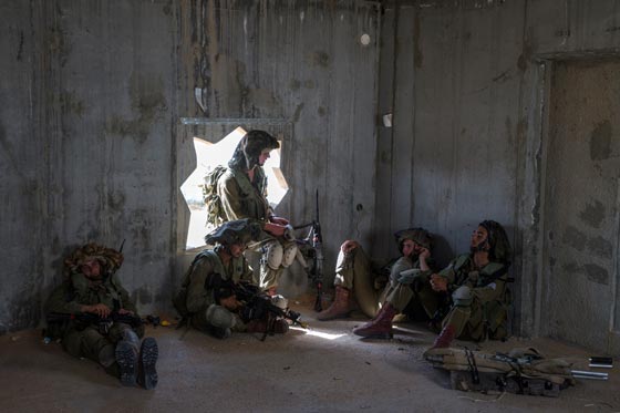 اسرائيل تُصبّح على غزة هاشم بدستة من الغارات الجوية  المجنونة صورة رقم 6