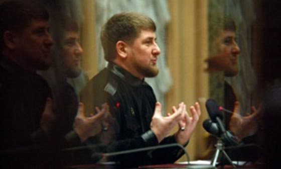 نجوم هوليوود يرحبون بالرئيس الشيشاني زملا لهم في فيلم اكشن من الدرجة الاولى صورة رقم 1